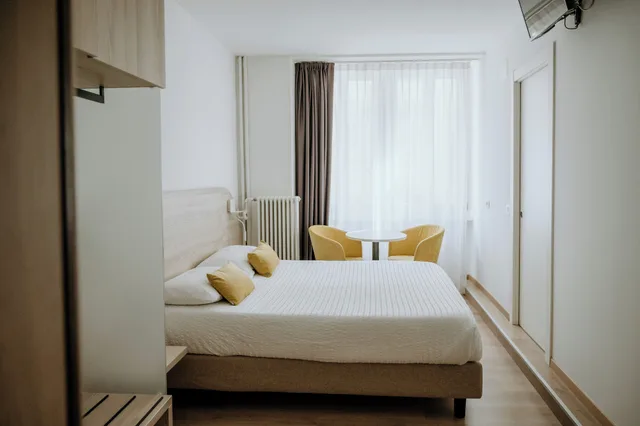 غرفة كومفورت بسرير كوين بإطلالة على المدينة، Hotel Garni Venezia 5/5