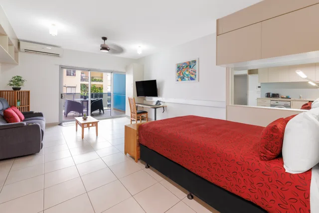 غرفة بسرير مزدوج بإطلالة لذوي الإعاقة، Ramada Suites by Wyndham Zen Quarter Darwin 1/3
