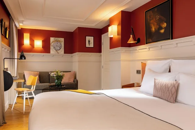 غرفة ديلوكس بسرير كوين بشرفة مع أريكة، Hotel & Spa Royal Madeleine 3/8