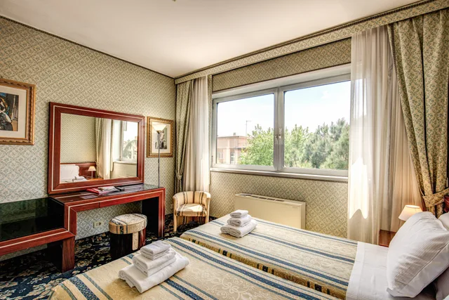 غرفة قياسية مفردة بسرير كينج، Venice Michelangelo Hotel 3/10