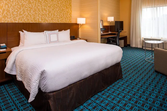 جناح بسرير كينج، Fairfield Inn Suites St Louis Westport 1/4