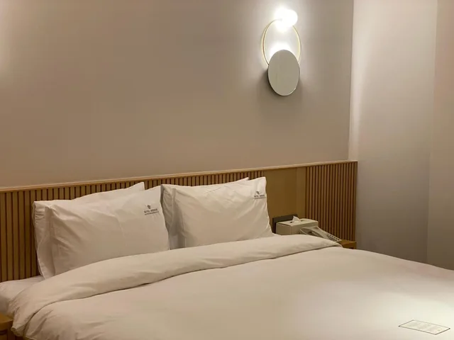 غرفة بريميير ديلوكس بسرير كوين، Hotel Avenue 4/7
