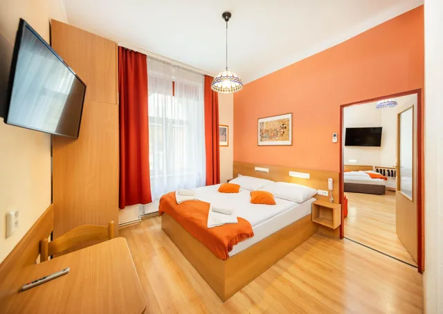 شقة بغرفتي نوم، Hotel Golden City Garni 2/5