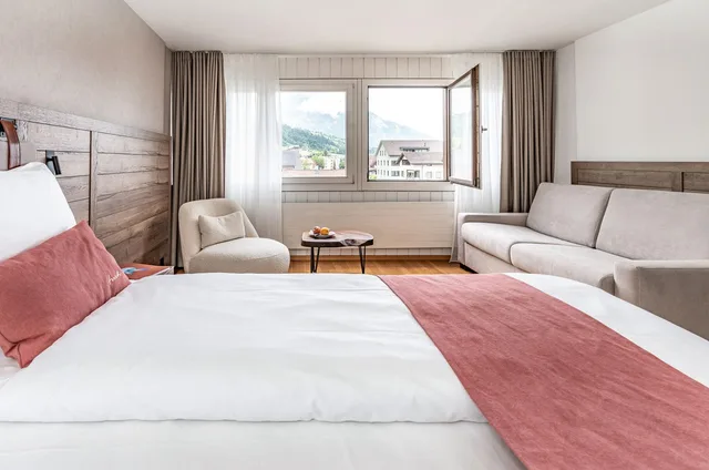 غرفة سوبيريور بسرير مزدوج، Tailormade Hotel KRONE Sarnen 1/1