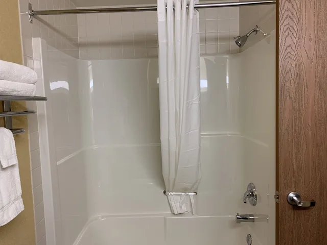 Superior, Queen Bed, Merit Hotel And Suites 8/8