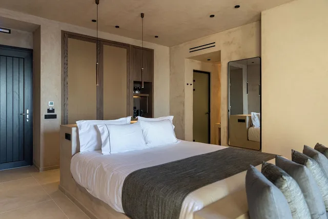 Suite, King Bed, North Santorini Luxury Spa Hotel 1/3