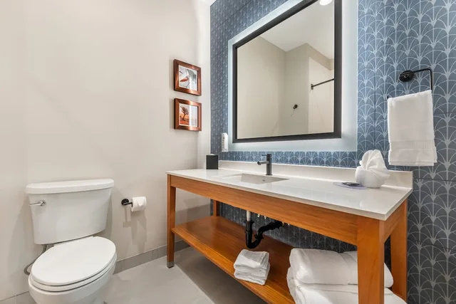جناح بسرير كينج مع أريكة لذوي الإعاقة، Country Inn & Suites by Radisson, Amarillo Central 5/6