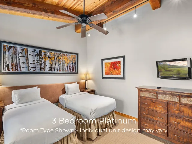 3 Bedrooms, Platinum، Top of the Village - Destination Hotels & Resorts 6/10