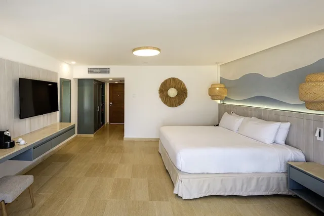 Splash, King Bed، Viva Miches by Wyndham, A Trademark All Inclusive Resort 8/10