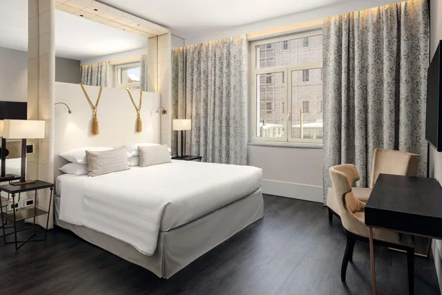 Deluxe, King Bed, Urban View، Sina Bernini Bristol, Autograph Collection 6/7