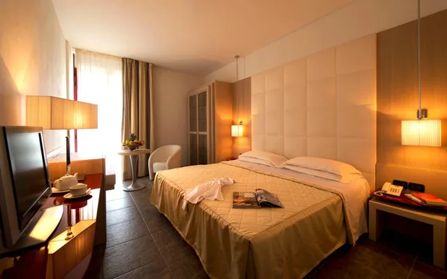 غرفة سوبيريور بسرير كوين، Grand Hotel Admiral Palace 2/3