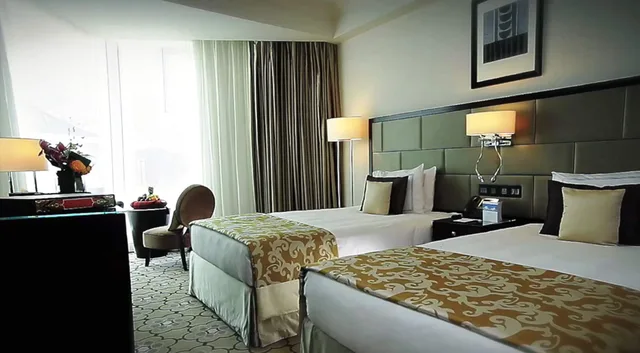 Classic, Quadruple, Twin Beds, Partial Haram View، فندق مكة سويس أوتيل(Swissotel Makkah) 4/10