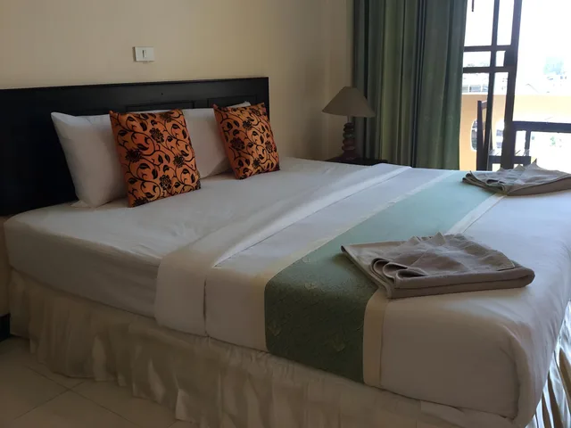 غرفة بسرير مزدوج بإطلالة على البحر، Surin Sunset Hotel 1/1