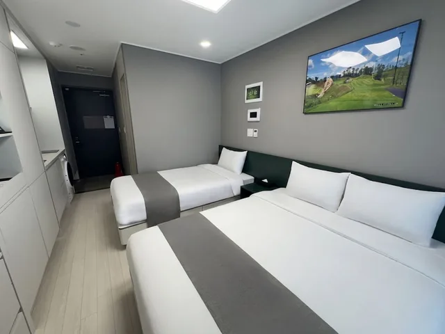 Superior, Twin Beds, 1 Double and 1 Single Bed, Bella Stay Hotel Chuncheon 5/10