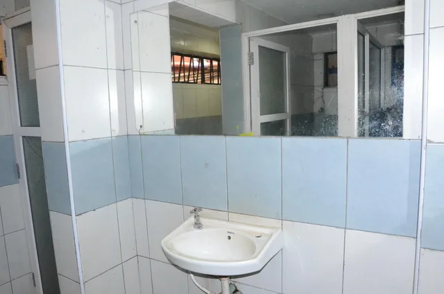 غرفة قياسية بسرير مزدوج، Nairobi Kitale Hotel 7/9