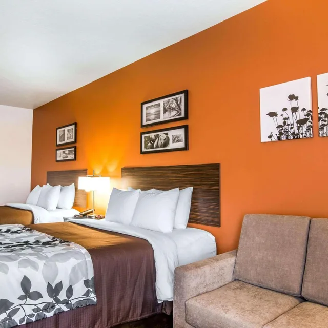 غرفة بسريرين كوين مع أريكة، Sleep Inn & Suites Page at Lake Powell 1/10