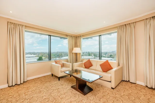 جناح بسرير كينج، Radisson RED London Twickenham 5/8