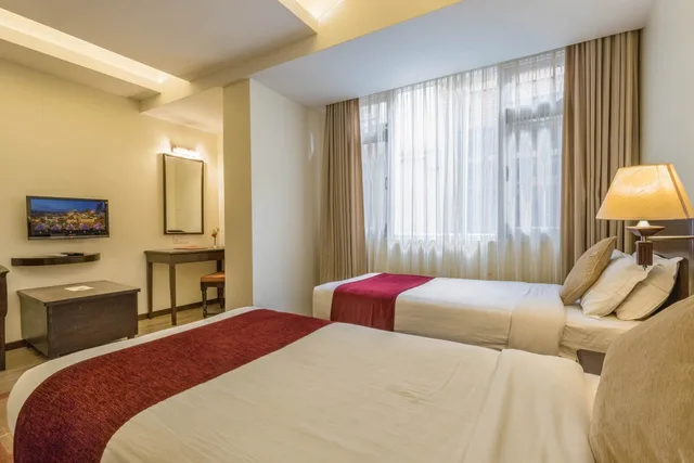 غرفة ديلوكس مزدوجة، Hotel Marshyangdi 2/3