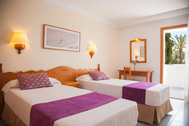 شقة اقتصادية بأربعة أسرّة بغرفة نوم واحدة، Inturotel Cala Azul Garden 1/2