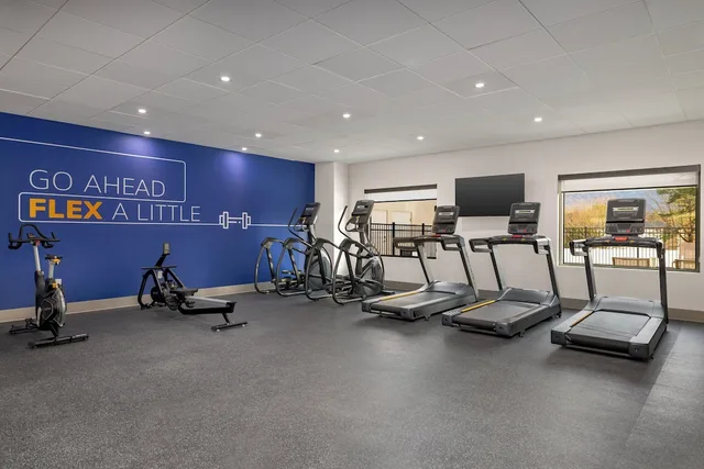 Holiday Inn Express & Suites Huntsville Northeast by IHG، هنتسفيل 25/50