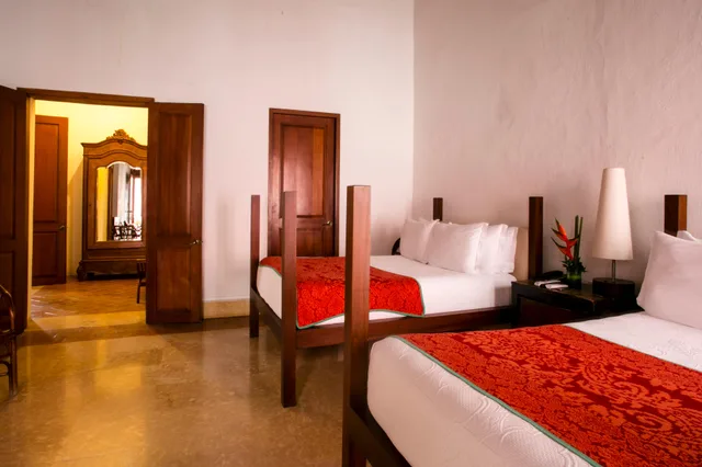 Premium, Suite, Street View، Hotel Quadrifolio 1/2