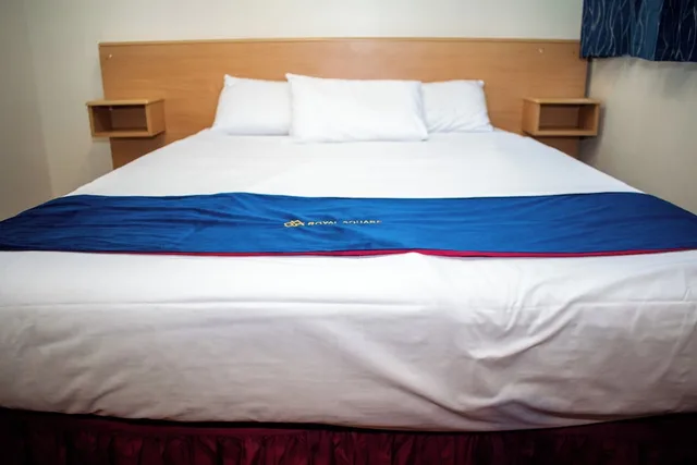 Family, 1 Double and 1 Single Bed, Royal Square Hotel - NEC & Birmingham Airport 5/7