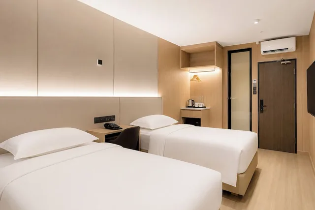 غرفة سوبيريور بسريرين منفصلين، Ming Star Hotel 4/7