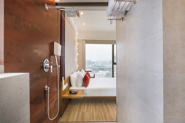 Deluxe, Twin Beds, Lemon Tree Hotel, Kalina, Mumbai 6/6