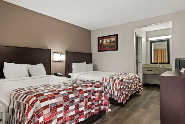 Suite, 2 Double Beds, Red Roof Inn Suites Spartanburg I 85 1/3