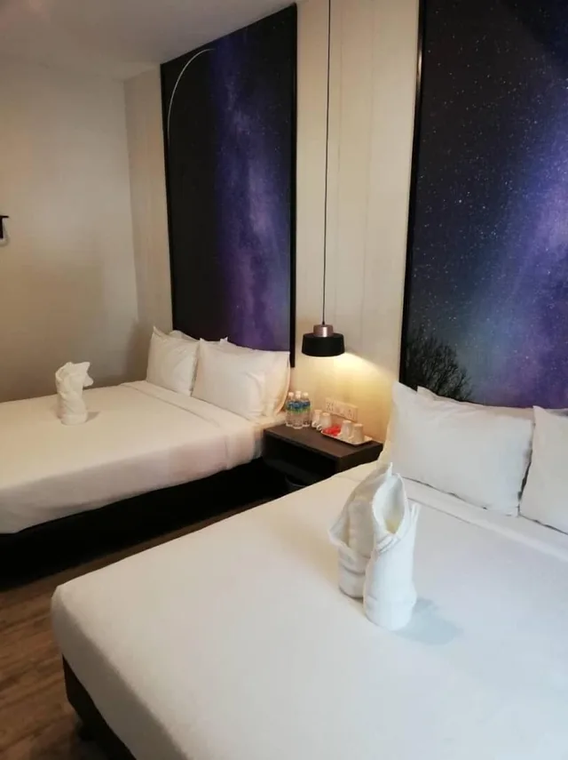 Super, Deluxe, 2 Queen Beds، De Luna Hotel Sri Petaling 2/3
