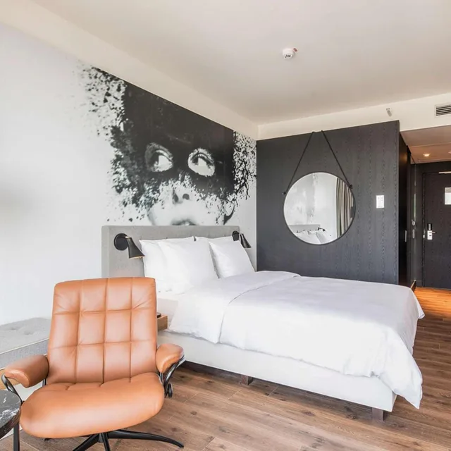 جناح جونيور بسرير كينج بإطلالة على الحديقة، Radisson Blu Hotel Cologne 1/10