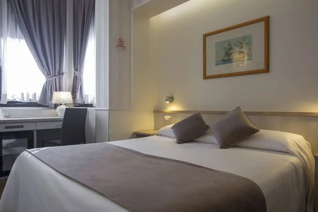 غرفة قياسية بسرير مزدوج أو سريرين منفصلين، Flora Hotel Milan 1/10