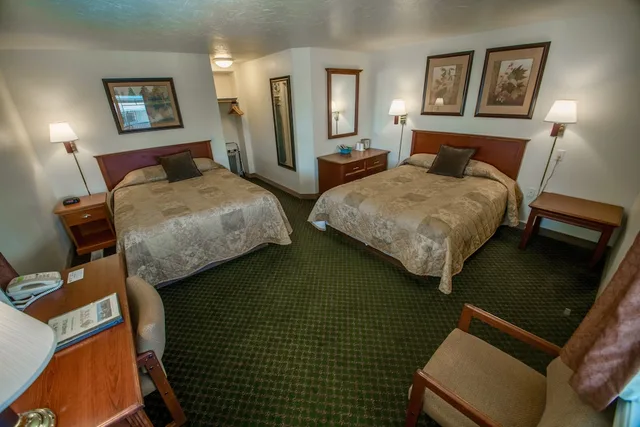 غرفة بسريرين كوين، Gateway Inn 10/10