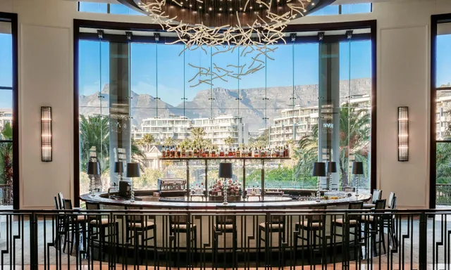 غرفة بريميير بإطلالة على الجبل، One&Only Cape Town 1/1