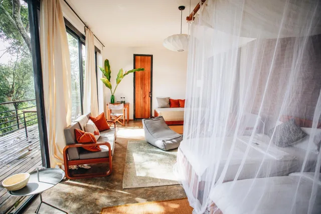 بنغل، Kaliwa Lodge 7/7