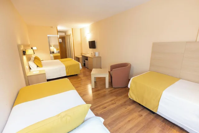 غرفة سوبيريور رباعية، Panorama Hotel 2/4
