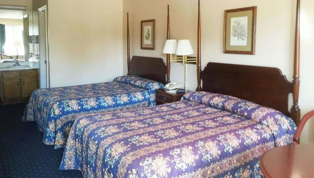 غرفة بسريرين مزدوجين لذوي الإعاقة، Stratford Motor Inn East Ellijay 1/4