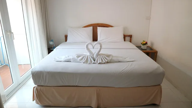 Grand, Triple, 1 Double and 1 Single Bed, Sunshine Guest House Hua Hin 1/1
