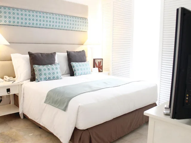 جناح تنفيذي بسرير كوين، Vivere Suites 1/7