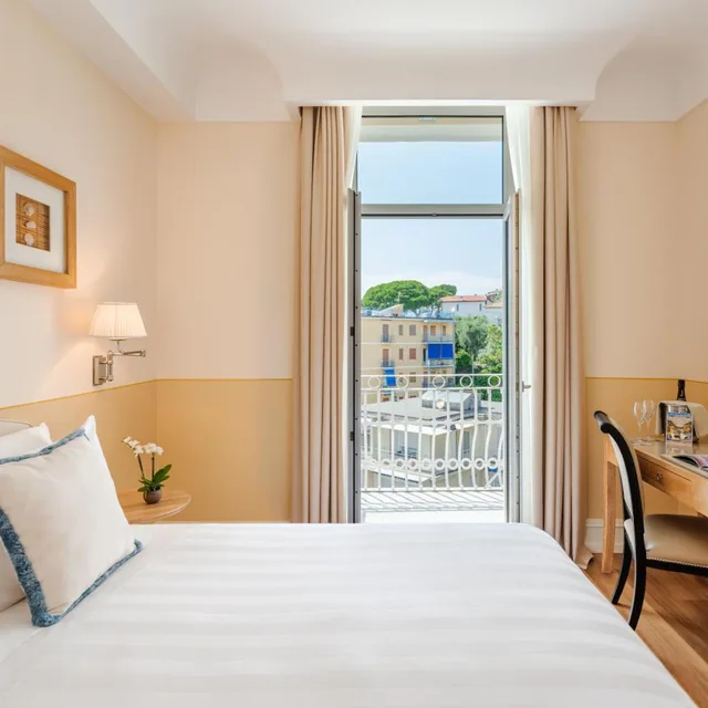 Prestige, Side Sea View، Grand Hotel Bristol Resort and Spa 3/8