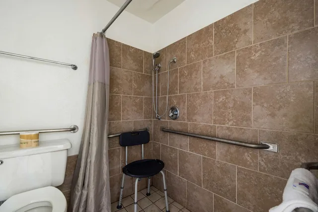 غرفة قياسية بسرير كوين لذوي الإعاقة، Motel6 Bessemer, AL - Birmingham 6/9