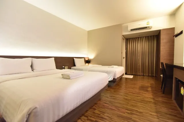 غرفة قياسية ثلاثية بثلاثة أسرّة، Leevana Hotel Hat Yai 2/5