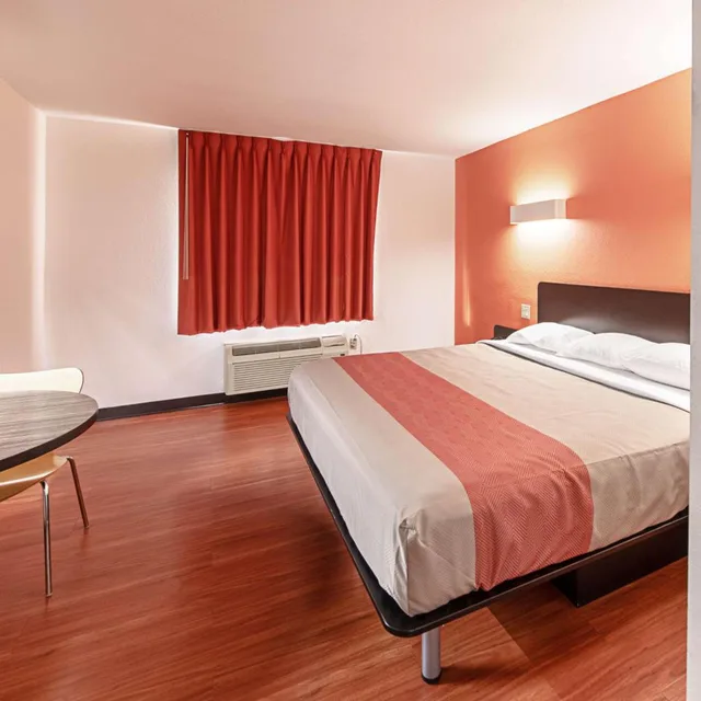 1 Full Bed - Non-Smoking, Micfridge، Motel6 Lebanon, IN 4/10