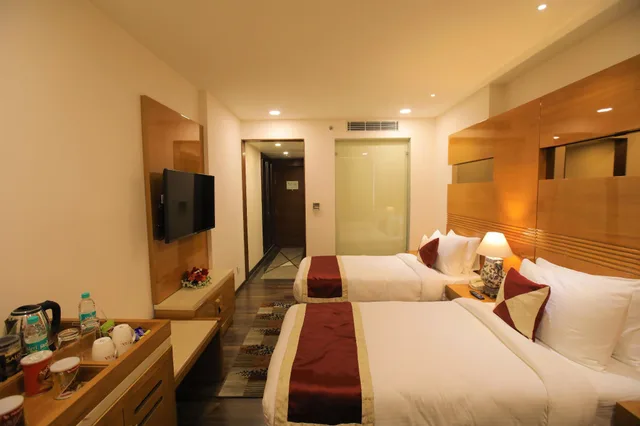 غرفة سوبيريور بسريرين منفصلين، Hotel La New Delhi 1/2