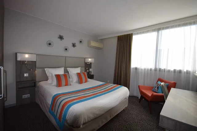 غرفة قياسية بسرير مزدوج، KYRIAD PRESTIGE BORDEAUX OUEST - MERIGNAC 3/4