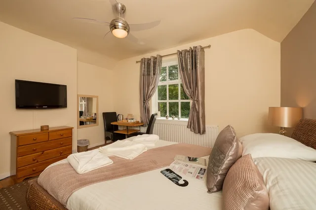 جناح بسرير مزدوج وسرير بطابقين، The Shakespeare Inn 10/10