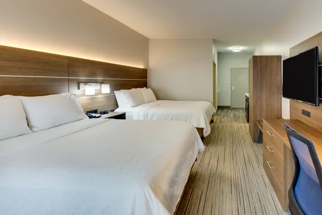 غرفة بسريرين كوين، Holiday Inn Express Atlanta Emory University Area 1/1