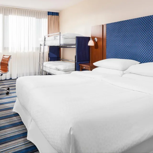 غرفة كلاسيكية ثلاثية بسرير مزدوج، Arthotel ANA im Olympiapark 1/6