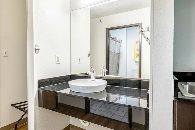 غرفة ديلوكس بسريرين كوين، Motel6 Indianapolis, IN - Southport 8/10