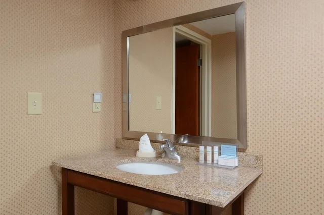 غرفة بسريرين كوين لذوي الإعاقة، Hampton Inn Raleigh/Durham-Airport 4/5